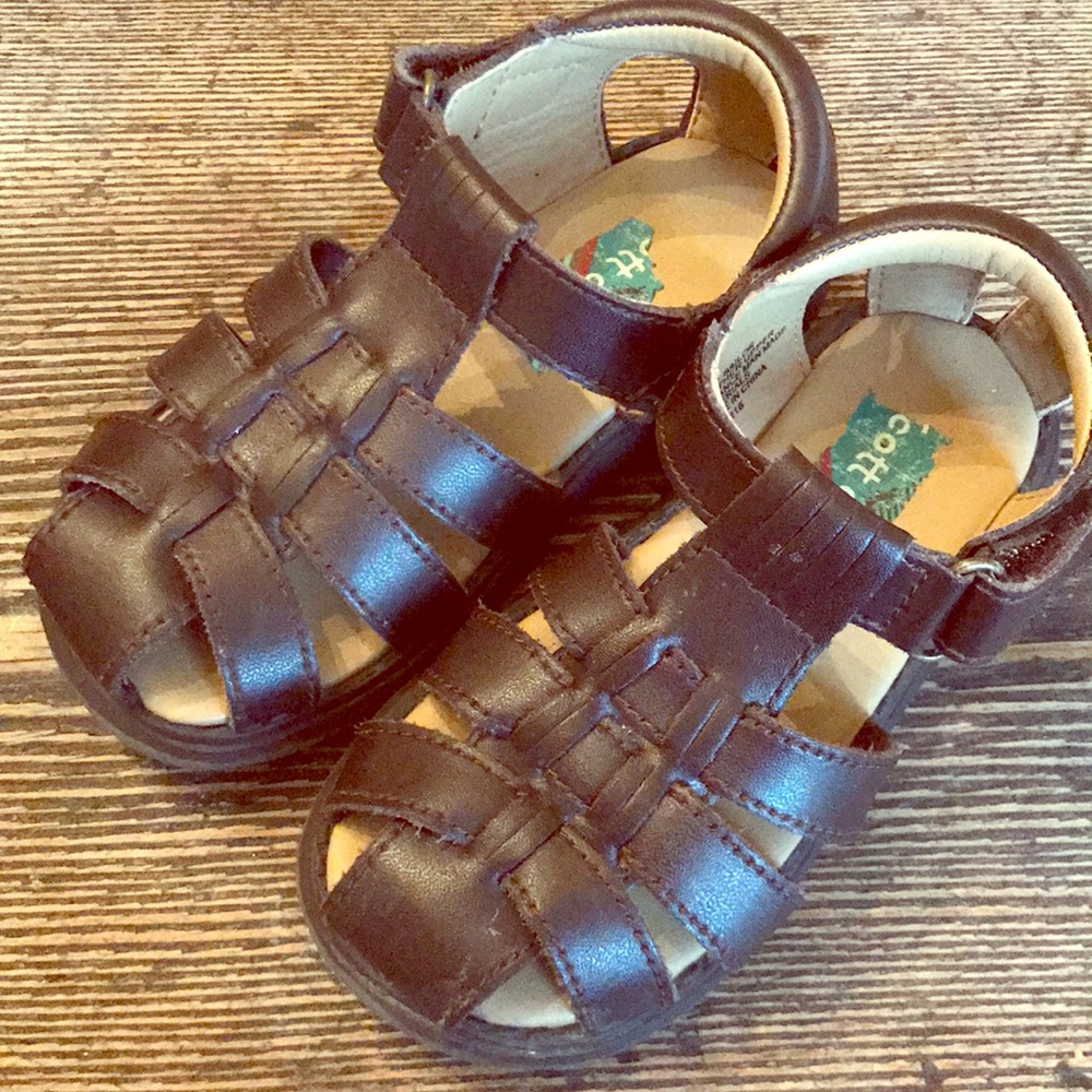 Brown leather sandals